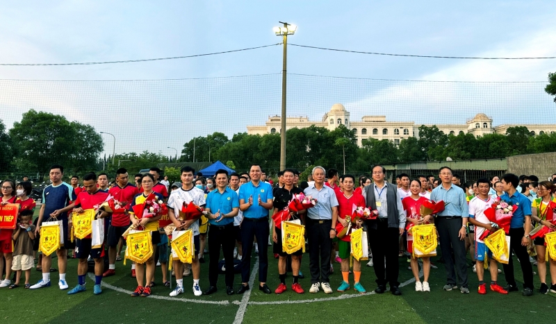 CĐCS Công ty Gang thép Hưng nghiệp Fomosa Hà Tĩnh: Sôi động giải bóng đá chào mừng đại hội công đoàn các cấp 